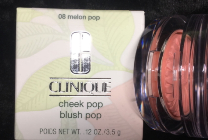 腮紅和高光哪個(gè)先用？