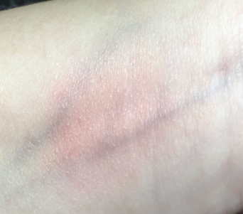 腮紅和高光哪個(gè)先用？