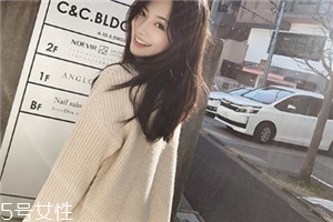 毛衣粘上羽絨毛怎么辦？五大妙招來助陣