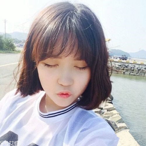 空氣劉海往上翹怎么辦？好前衛(wèi)的空氣劉海