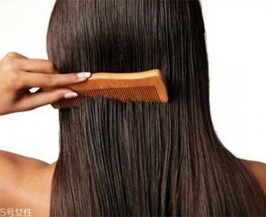 頭發(fā)快變長的最快方法 8招幫你減少脫發(fā) 頭發(fā)快變長的最快方法 8招幫你減少脫發(fā)