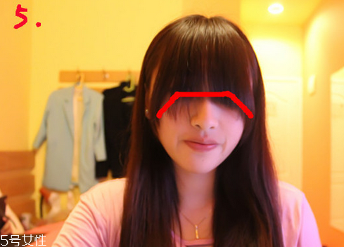 空氣劉海往上翹怎么辦？好前衛(wèi)的空氣劉海