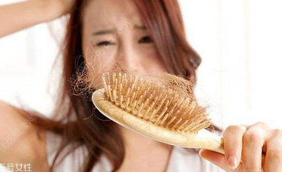 頭發(fā)快變長的最快方法 8招幫你減少脫發(fā) 頭發(fā)快變長的最快方法 8招幫你減少脫發(fā)