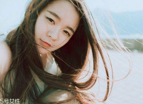 頭發(fā)快變長的最快方法 8招幫你減少脫發(fā) 頭發(fā)快變長的最快方法 8招幫你減少脫發(fā)