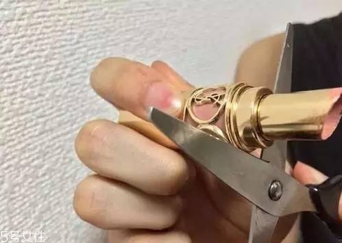 如何選擇口紅色號？口紅必不可少