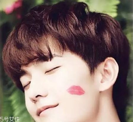 嬌蘭親親567是什么顏色？活色生香吻的秘訣