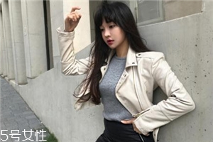 白色皮衣怎么搭配？兼具優(yōu)雅與干練