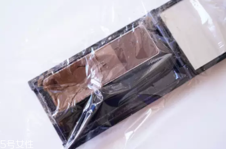 彩妝盤都有什么？小巧輕便型彩妝盤適合日常