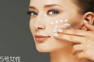 冬天保濕用什么？高保濕面霜排首位