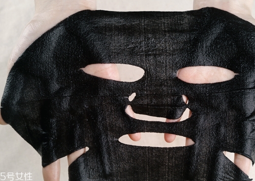 百雀羚三生花黑炭面膜多少錢？要洗嗎