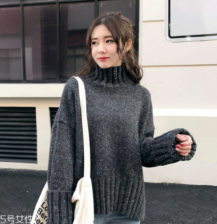 毛衣領(lǐng)口松了怎么辦？跟著小編這樣做