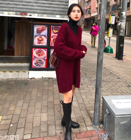 毛衣領(lǐng)口緊了怎么辦？蒸汽熨斗來(lái)幫忙