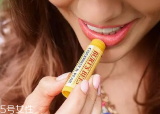 怎樣區(qū)分劣質(zhì)口紅？沒有備案千萬不要用