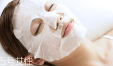 面膜為什么不能立著放？精華分布不勻