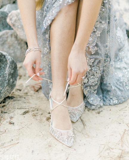 bella belle鞋子多少錢？超級(jí)平價(jià)的美艷婚鞋