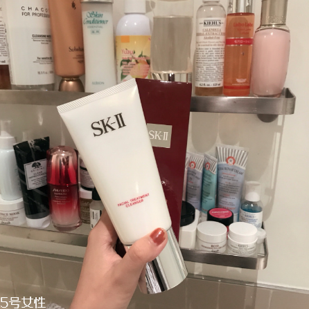 sk2洗面奶和cpb洗面奶哪個好用？無限回購的洗面奶