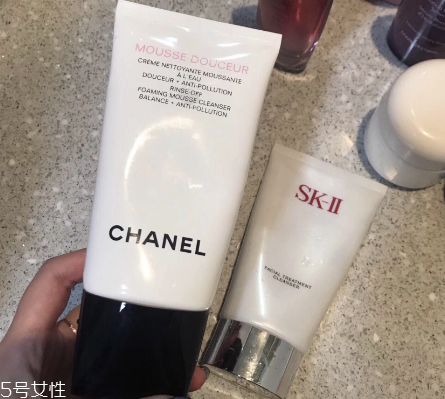 sk2氨基酸泡沫潔面乳霜好用嗎？最?lèi)?ài)洗面奶