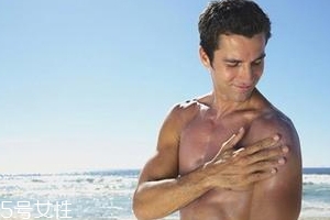 防曬什么牌子好用？這些防曬不會曬成黑炭