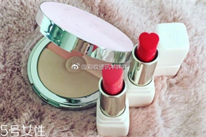 嬌蘭2018春季限量粉殼愛心型口紅色號(hào)試色 嬌蘭愛心型口紅價(jià)格