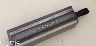 紀梵希禁忌之吻14號適合黃皮嗎？黃皮慎購