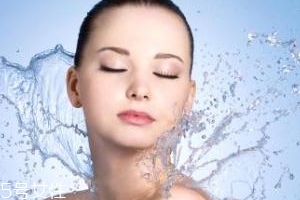 冬季臉部干燥如何補(bǔ)水？超便宜國貨補(bǔ)水神器