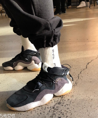 bristol studio與adidas crazy byw聯(lián)名款在哪買_多少錢？