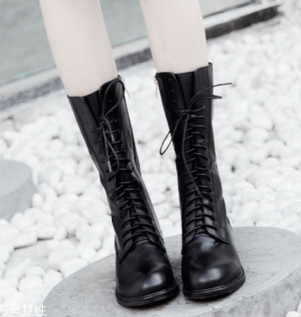 2018流行什么款式馬丁靴？自帶酷girl屬性