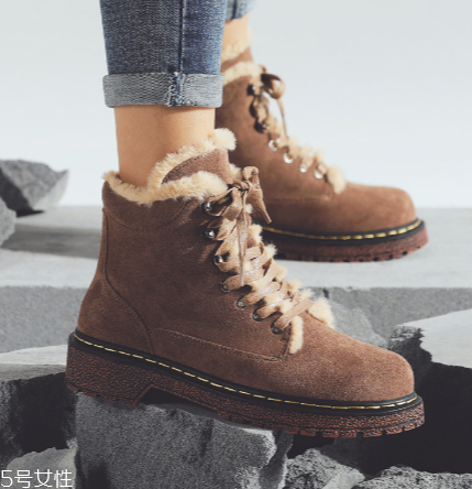 2018流行什么款式馬丁靴？自帶酷girl屬性