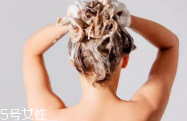 不洗頭怎么去油？三個(gè)方法三天不洗頭