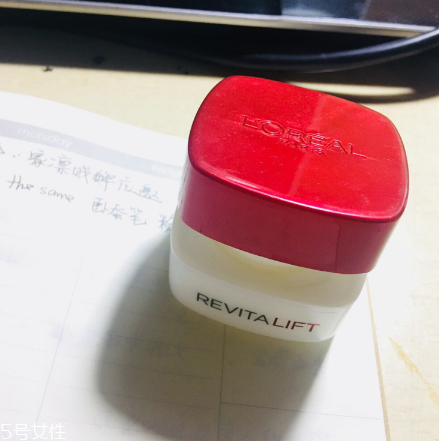 歐萊雅眼霜哪款最好用？這幾款必入