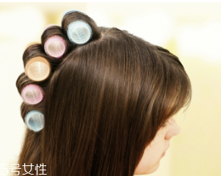 怎么讓頭發(fā)蓬松？換個(gè)方向分發(fā)線