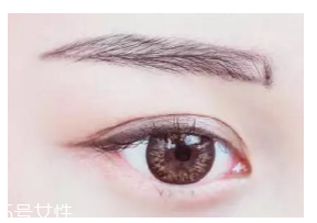 眼睛小怎么變大？畫(huà)一個(gè)臥蠶立即變大