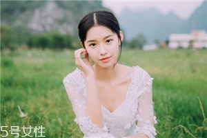 玻尿酸填充法令紋會腫嗎？注射后24小時(shí)輕微紅腫