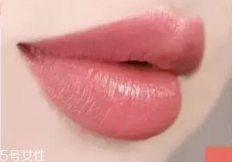 素顏適合什么顏色口紅？增添氣色又顯白