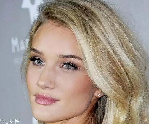 mac吃土色應(yīng)該買(mǎi)哪支？秋冬熱門(mén)色號(hào)