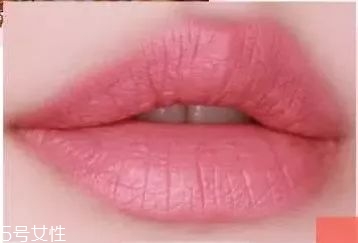 素顏適合什么顏色口紅？增添氣色又顯白