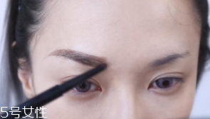 眉毛畫壞了怎么補(bǔ)救？12種拯救方法都在這里了