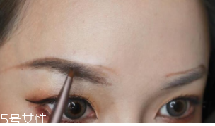 眉毛畫壞了怎么補(bǔ)救？12種拯救方法都在這里了