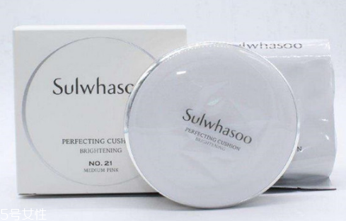 雪花秀氣墊和ysl氣墊哪個(gè)好？補(bǔ)妝也會(huì)很自然