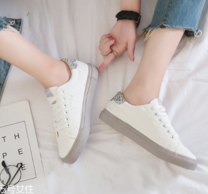 運(yùn)動鞋開膠了怎么辦？運(yùn)動鞋脫膠這樣處理