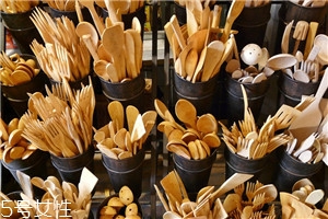木制餐具廚具怎么清潔保養(yǎng)