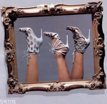 casadei鞋子多少錢？開啟你的奢華清單