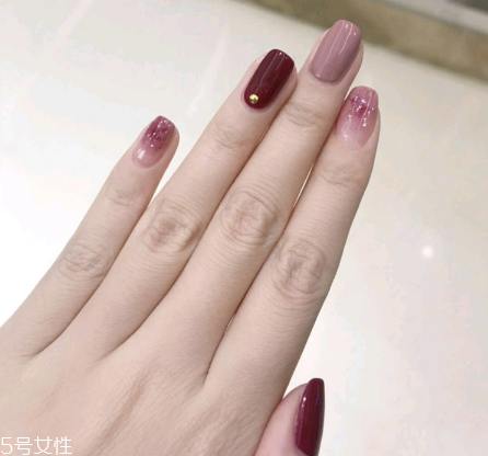 紅色系溫柔ins風(fēng)美甲 氣質(zhì)顯白 紅色系溫柔ins風(fēng)美甲 氣質(zhì)顯白