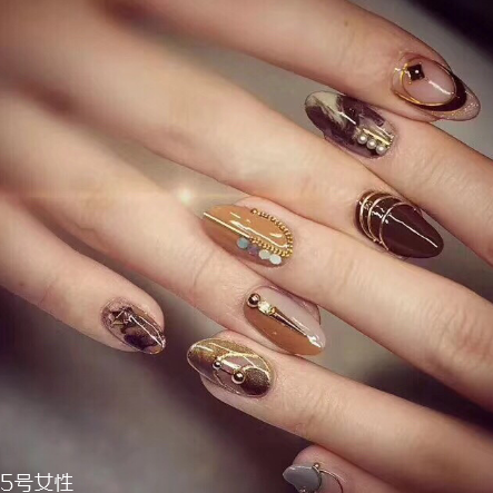 紅色系溫柔ins風(fēng)美甲 氣質(zhì)顯白 紅色系溫柔ins風(fēng)美甲 氣質(zhì)顯白