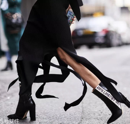 粗跟靴怎么搭配？舒適與時(shí)尚并存