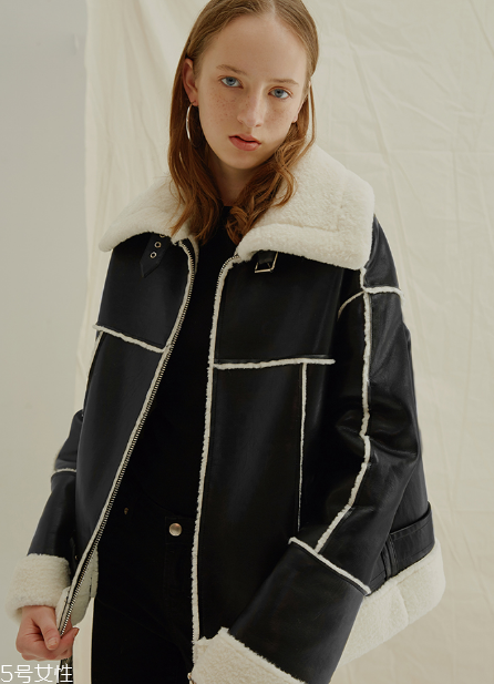 羊羔毛外套怎么搭配？這樣穿保暖又時髦