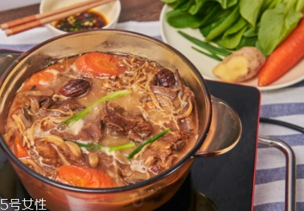 康寧鍋菜譜大全 教你用康寧鍋?zhàn)龀雒牢? alt=