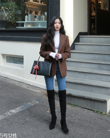 長(zhǎng)靴怎么搭配顯高？輕松穿出大長(zhǎng)腿