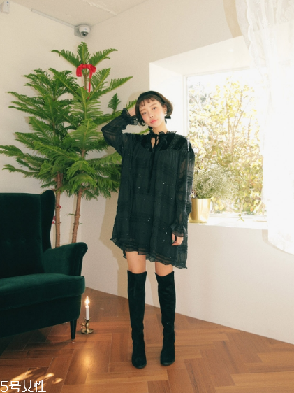 長(zhǎng)靴怎么搭配顯高？輕松穿出大長(zhǎng)腿