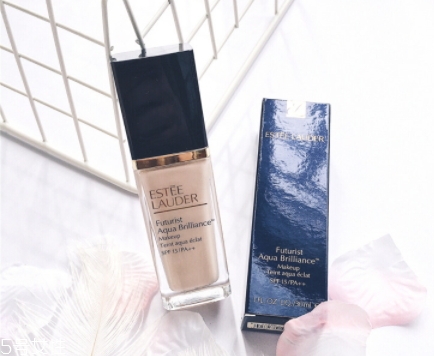 雅詩(shī)蘭黛粉底液和氣墊哪個(gè)好？